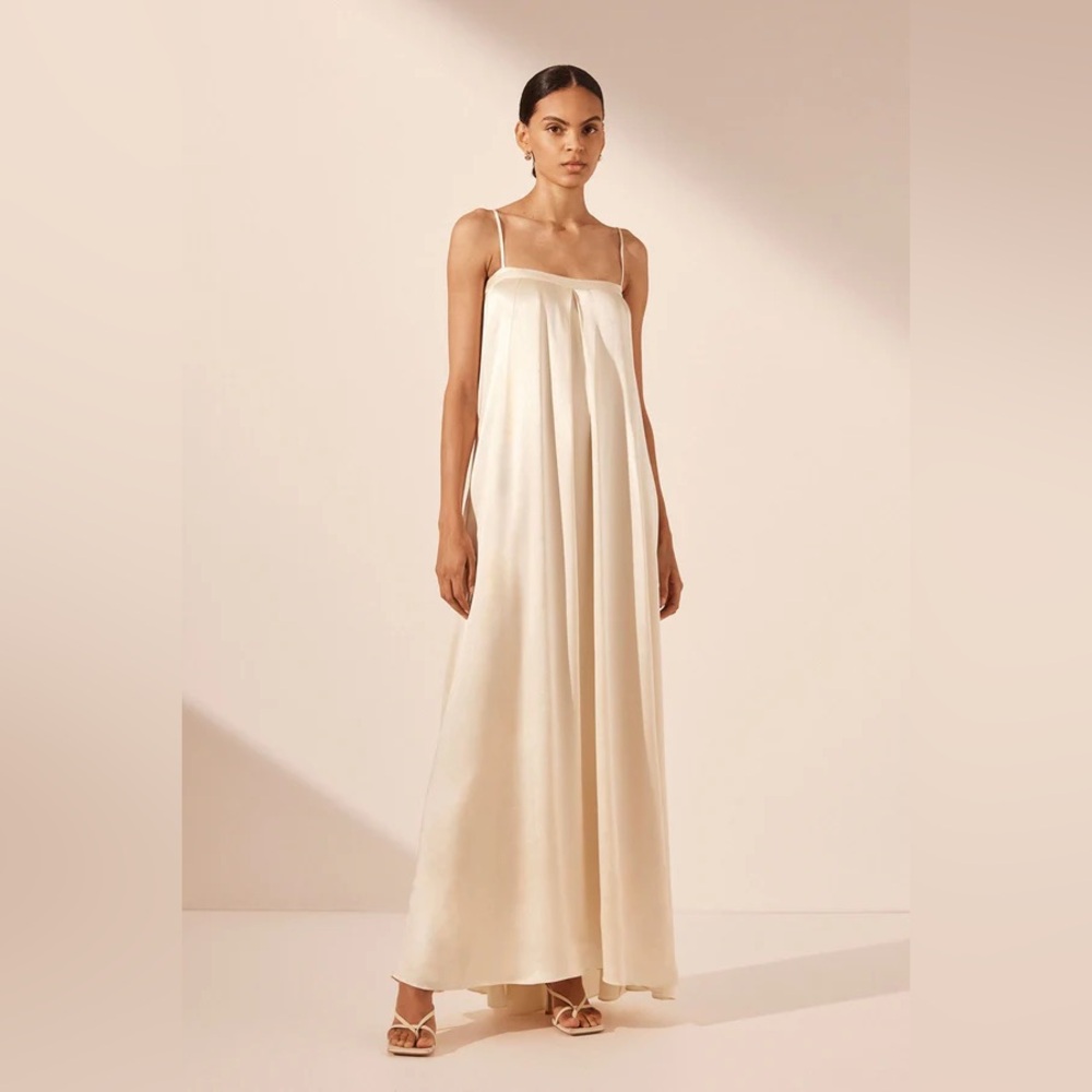 Gorgeous satin cream dress